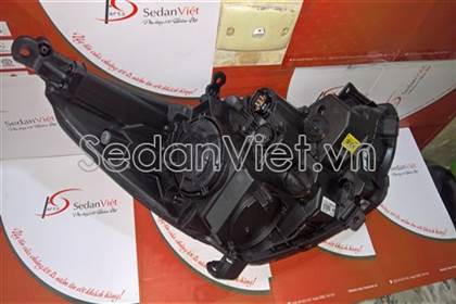 Vỏ đèn pha phải 921021R500