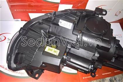 Vỏ đèn pha phải 921021R500