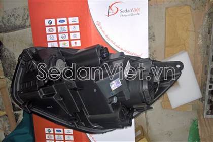 Vỏ đèn pha phải 921021Y300