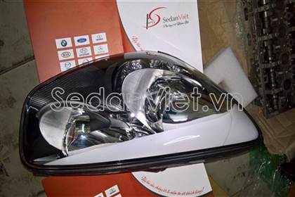 Vỏ đèn pha phải 921021Y300