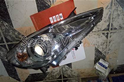 Vỏ đèn pha phải Hyundai Sonata YF 2010