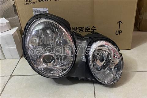 Vỏ đèn pha phải 921023F100