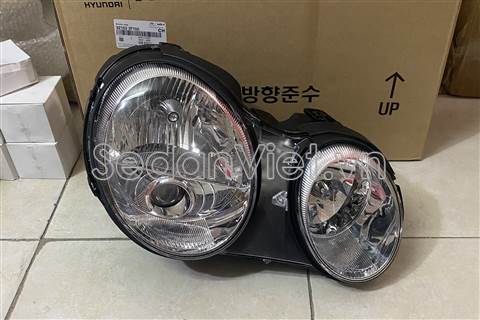 Vỏ đèn pha phải 921023F100