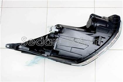 Vỏ đèn pha phải 92102B4020