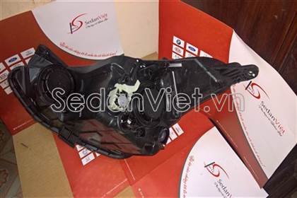 Vỏ đèn pha phải 92102B4040