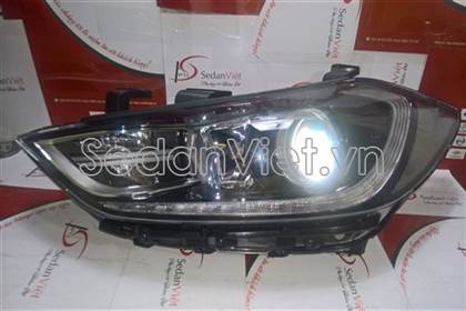 Vỏ đèn pha phải 92102F2200