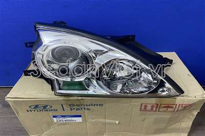 Vỏ đèn pha phải Hyundai Terracan 2003