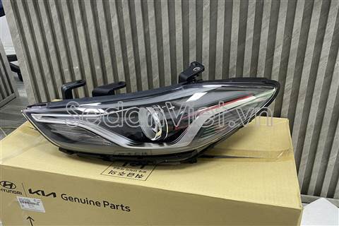 Vỏ đèn pha trái 92103F2400