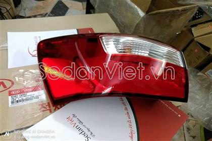Đèn hậu ngoài trái 924011W050