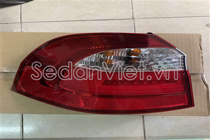 Đèn hậu ngoài trái 924011W250