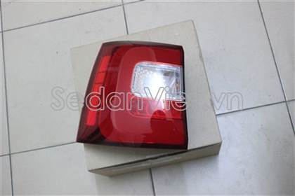 Đèn hậu ngoài trái 924012P640