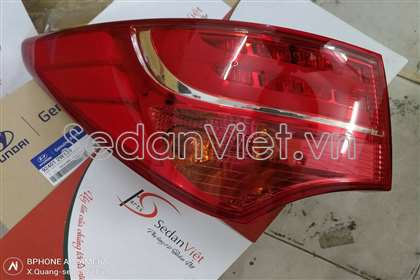 Đèn hậu ngoài trái 924012W135