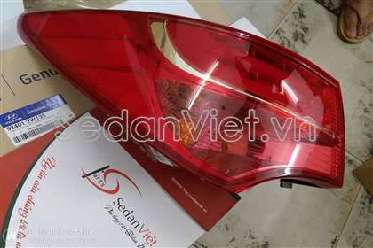 Đèn hậu ngoài trái 924012W135