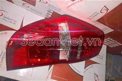 Đèn hậu trái 924014H030