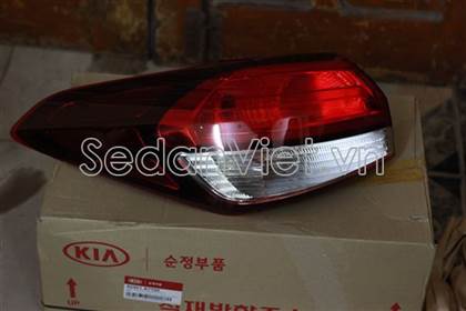 Đèn hậu ngoài trái 92401A7700