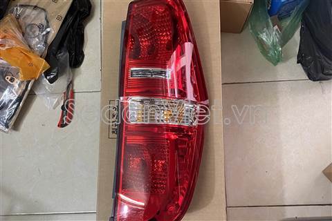 Đèn hậu phải 924024H000