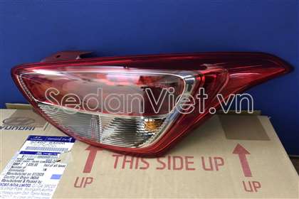 Đèn hậu phải 92402B4000