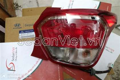 Đèn hậu phải 92402B4400