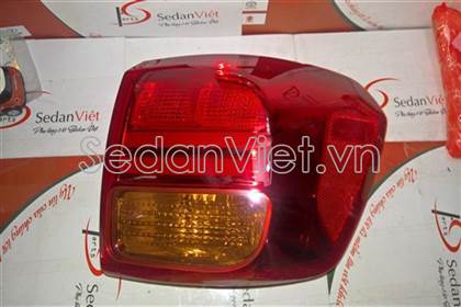 Đèn hậu ngoài phải dùng cho xe Kia Sedona 2014-2015