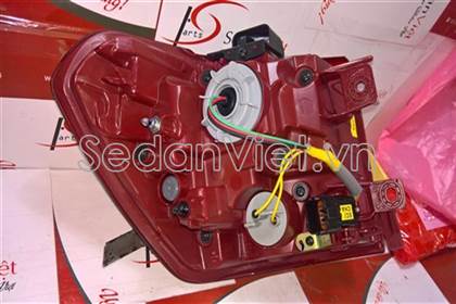 Đèn hậu ngoài phải 92402A9110