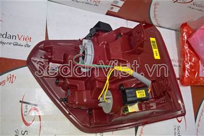 Đèn hậu ngoài phải 92402A9110
