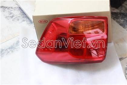 Đèn hậu ngoài phải 92402A9530