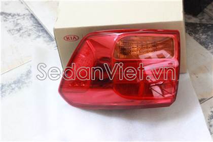 Đèn hậu ngoài phải 92402A9530