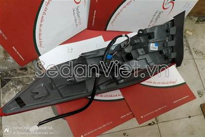 Đèn hậu ngoài phải 92402F2400