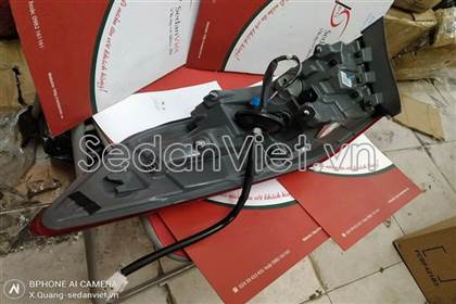 Đèn hậu ngoài phải 92402F2400