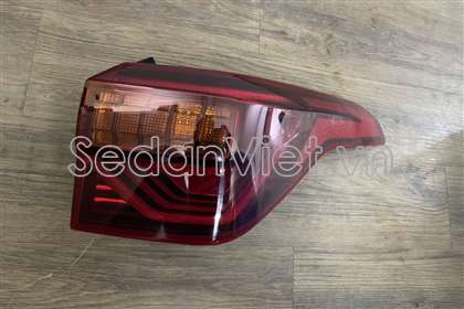 Đèn hậu ngoài phải - 92402Q5110