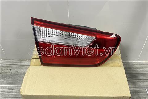 Đèn hậu trong trái 924031W000