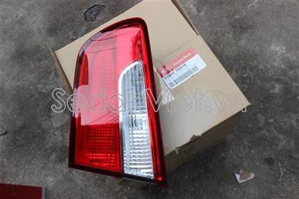 Đèn hậu trong trái 924031W010