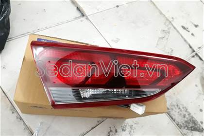 Đèn hậu trong trái