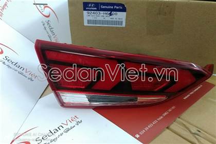 Đèn hậu trong trái Hyundai Accent 2018-2020