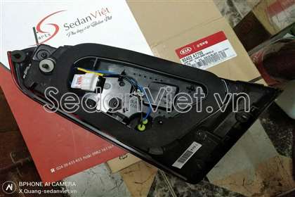 Đèn hậu trong trái 92403A7700