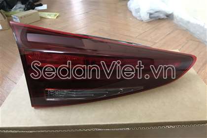 Đèn hậu trong trái 92403D3600