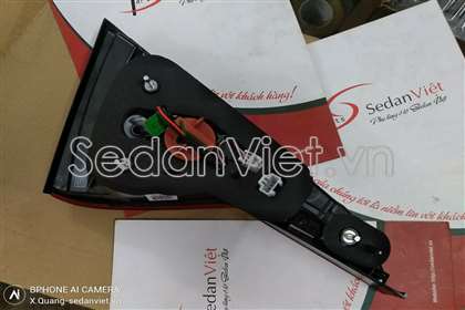 Đèn hậu trong phải 92404C1030