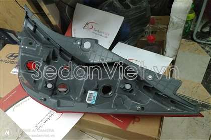 Đèn hậu 924111R230