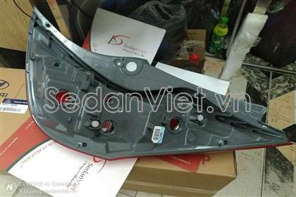 Đèn hậu 924111R230