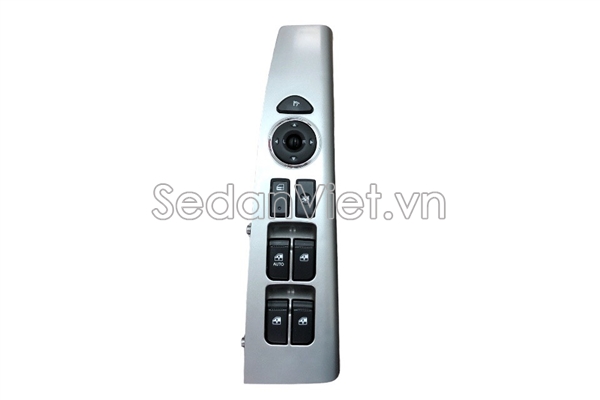 Cụm công tắc lên xuống kính tổng liền ốp 935702B450BS