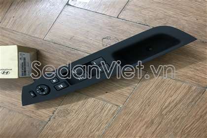 Công tắc lên xuống kính tổng 935702P200VA