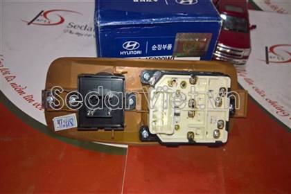 Công tắc lên xuống kính tổng 935704F400GV2