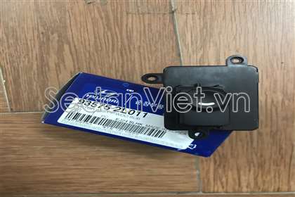 Công tắc nâng hạ kính cánh cửa đơn Hyundai i30 CW 2008-2011