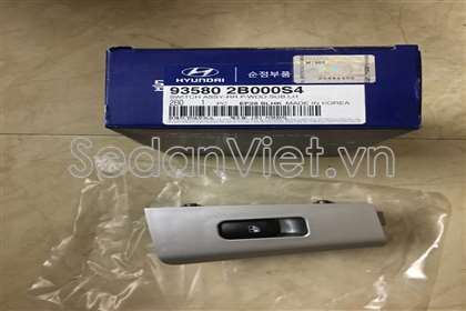 Công tắc lên xuống kính sau 935802B000S4