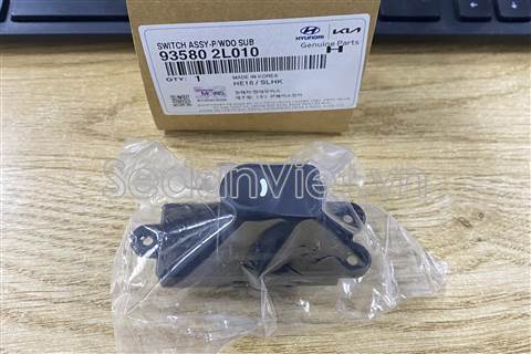 Công tắc lên xuống cửa sau Hyundai i30 CW 2008-2011