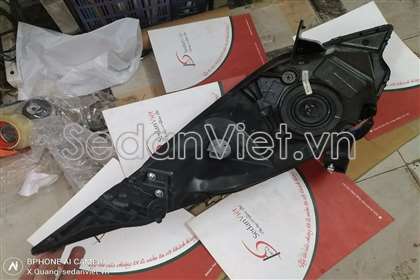 Vỏ đèn pha trái 94533131