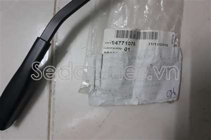 Tay cần gạt mưa 94771076