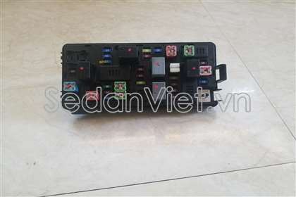 Hộp cầu chì đầu xe 95020932