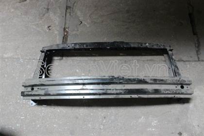 Khung đỡ két nước dùng cho xe Daewoo Matiz Groove 2010-2012