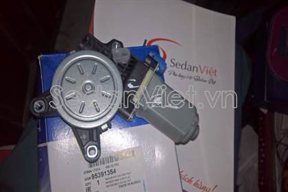 Motor lên xuống kính cánh cửa trước 95391354